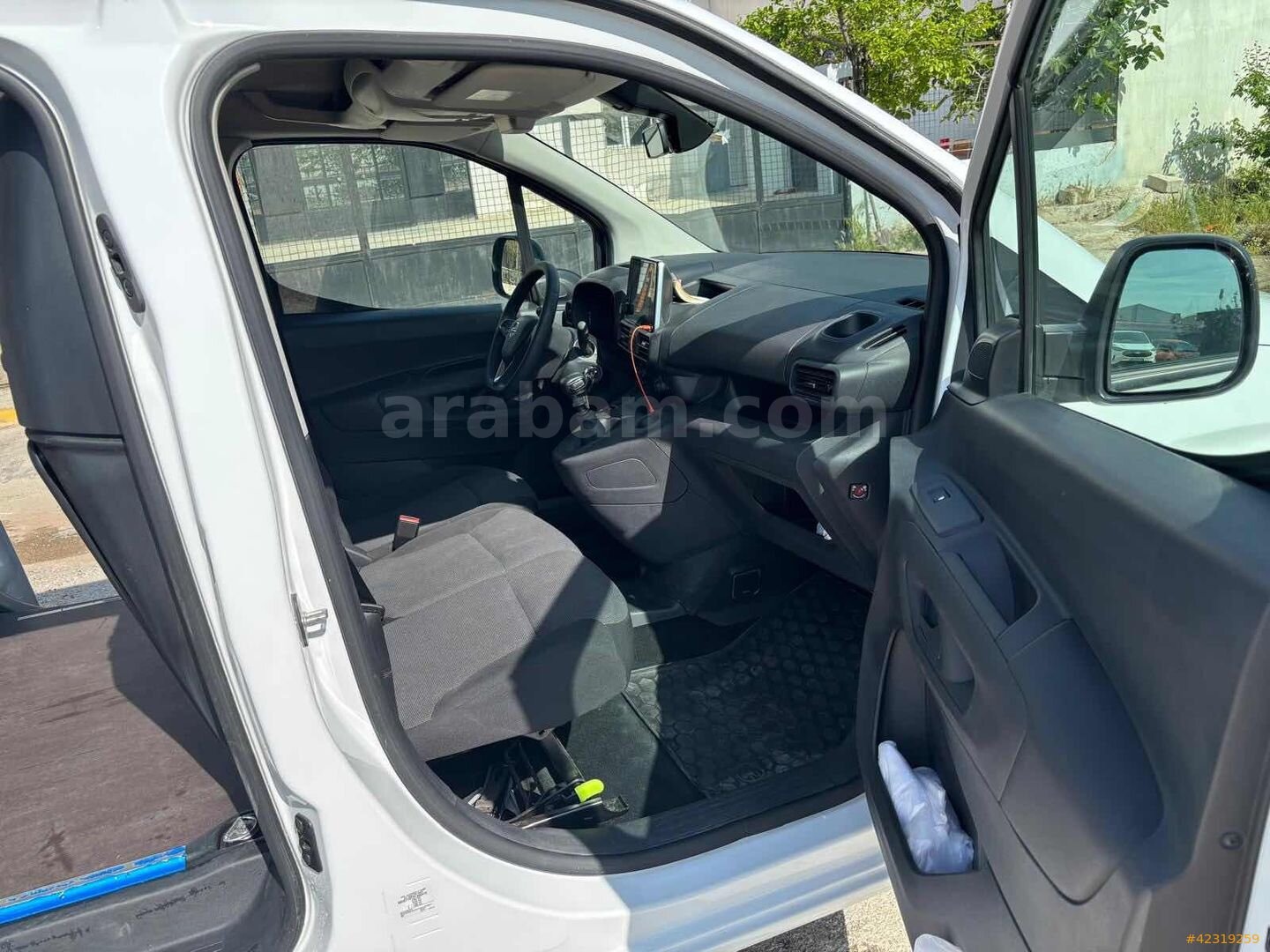 Galeriden Opel Combo 1.5 CDTI Elegance 2023 Model Denizli 36.000 km Beyaz 6