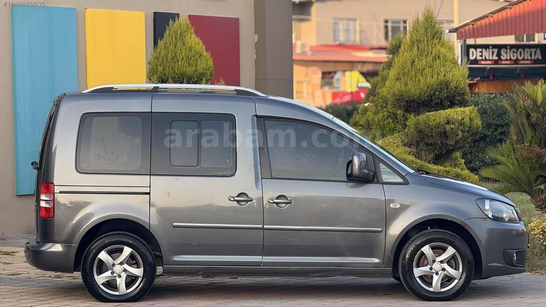 Galeriden Volkswagen Caddy 1.6 TDI Comfortline 2011 Model Osmaniye 270.000 km Füme 4