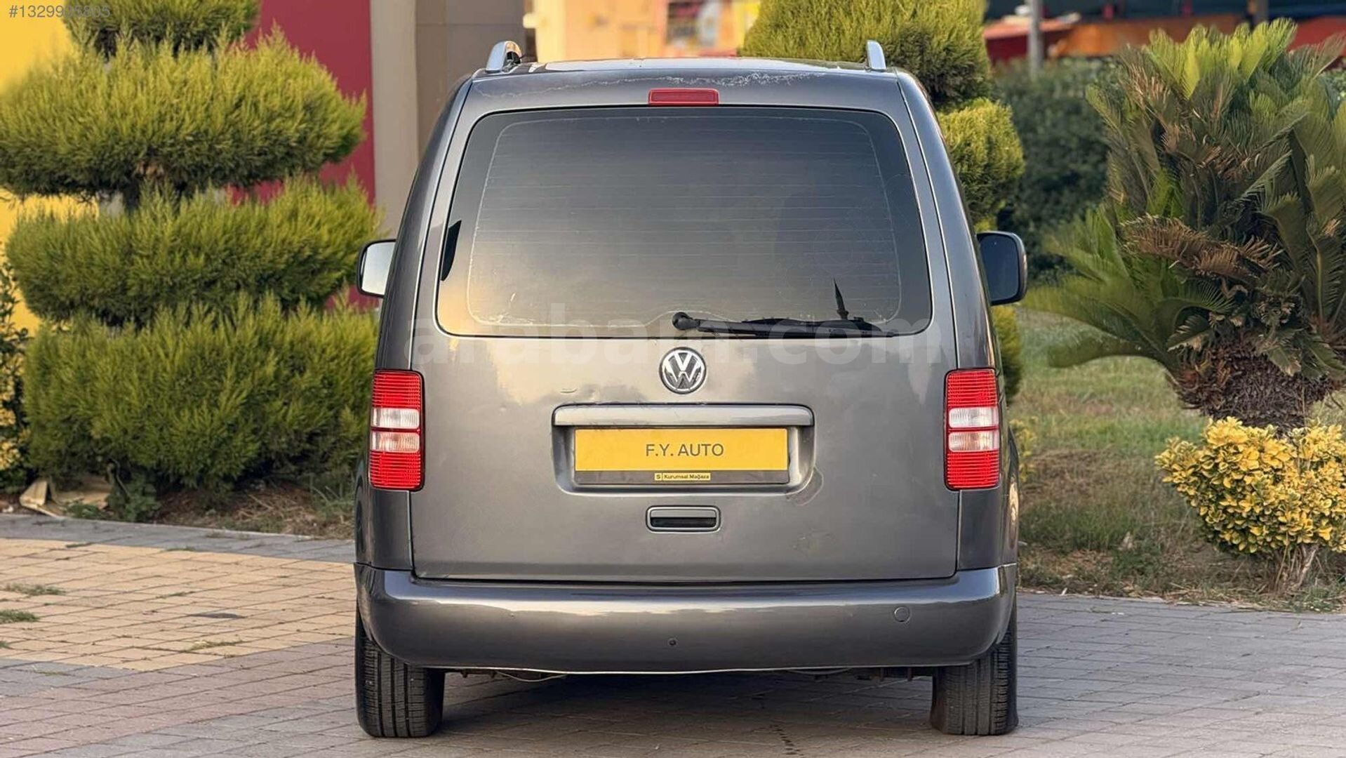 Galeriden Volkswagen Caddy 1.6 TDI Comfortline 2011 Model Osmaniye 270.000 km Füme 6