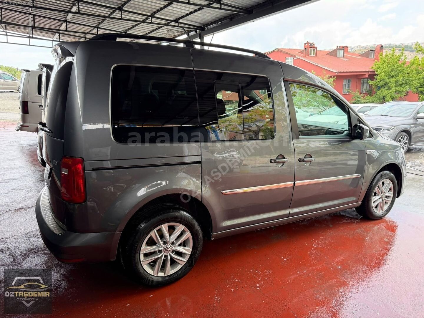 Galeriden Volkswagen Caddy 1.6 TDI Comfortline 2015 Model İstanbul 237.104 km Gri 7