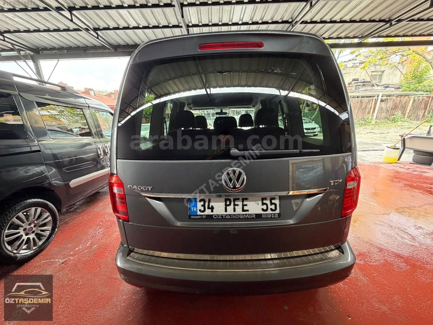 Galeriden Volkswagen Caddy 1.6 TDI Comfortline 2015 Model İstanbul 237.104 km Gri 6