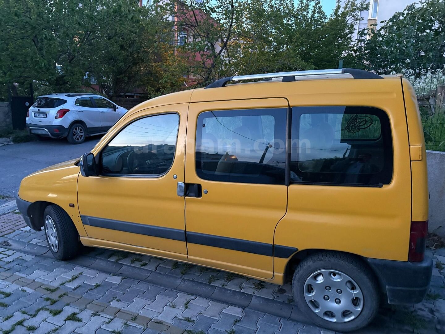 Sahibinden Peugeot Partner 1.9 D 2002 Model Kocaeli 300.550 km Sarı 2