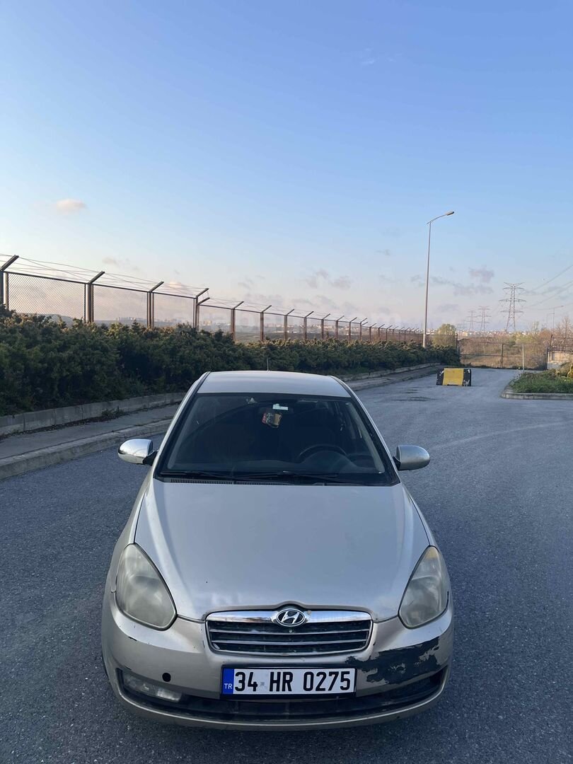Sahibinden Hyundai Accent Era 1.5 CRDi Select 2011 Model İstanbul 228.000 km Şampanya 1