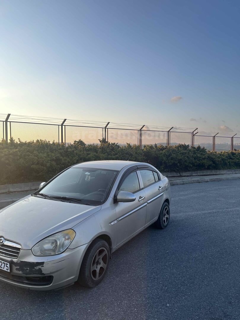 Sahibinden Hyundai Accent Era 1.5 CRDi Select 2011 Model İstanbul 228.000 km Şampanya 4