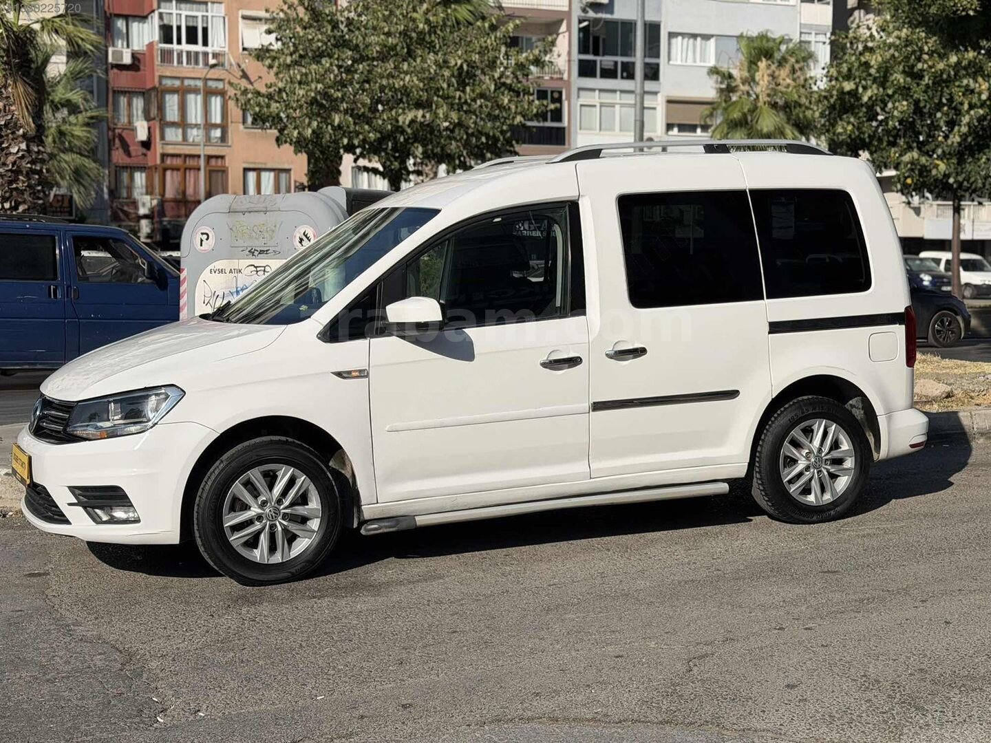 Galeriden Volkswagen Caddy 2.0 TDI Comfortline 2016 Model İzmir 300.000 km Beyaz 3