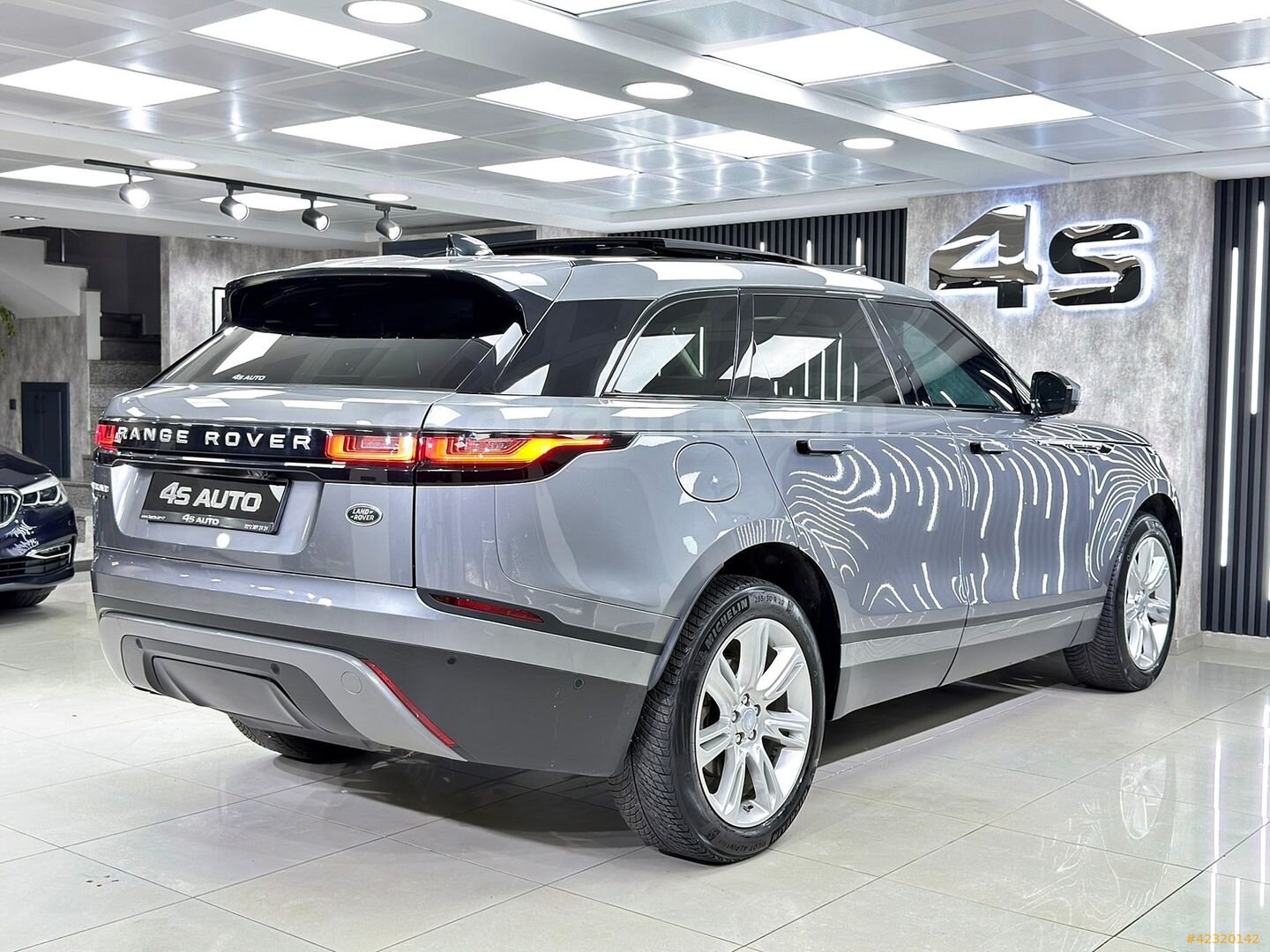 Galeriden Land Rover Range Velar 2.0 TD4 SE 2019 Model İstanbul 149.000 km Gri 7