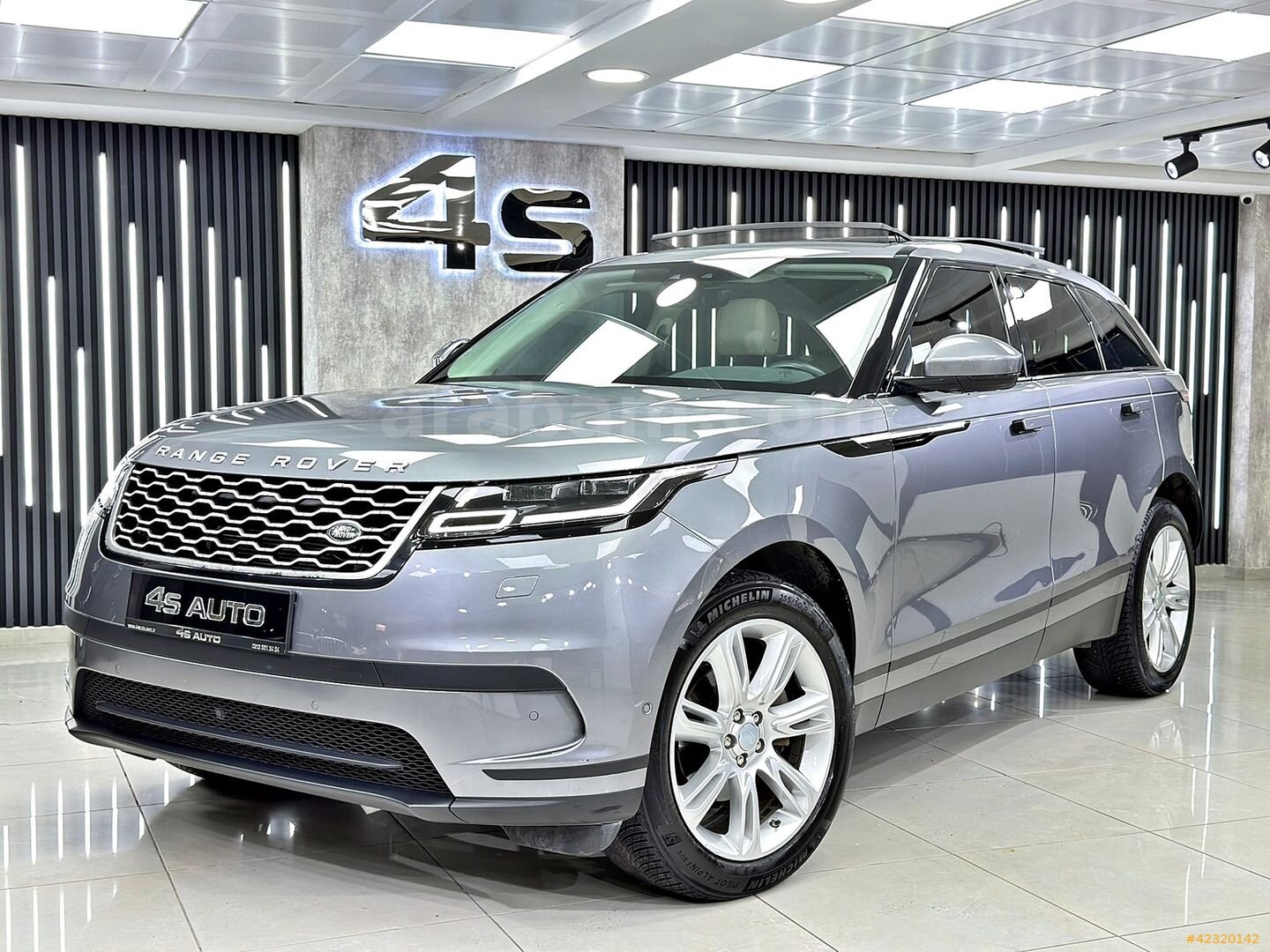 Galeriden Land Rover Range Velar 2.0 TD4 SE 2019 Model İstanbul 149.000 km Gri 1
