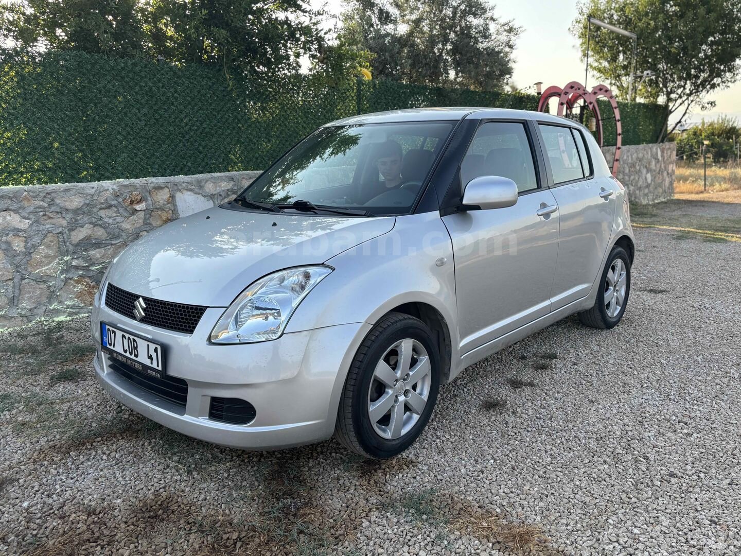 Galeriden Suzuki Swift 1.3 MT 4X4 2009 Model Antalya 360.000 km Gri (Gümüş) 5