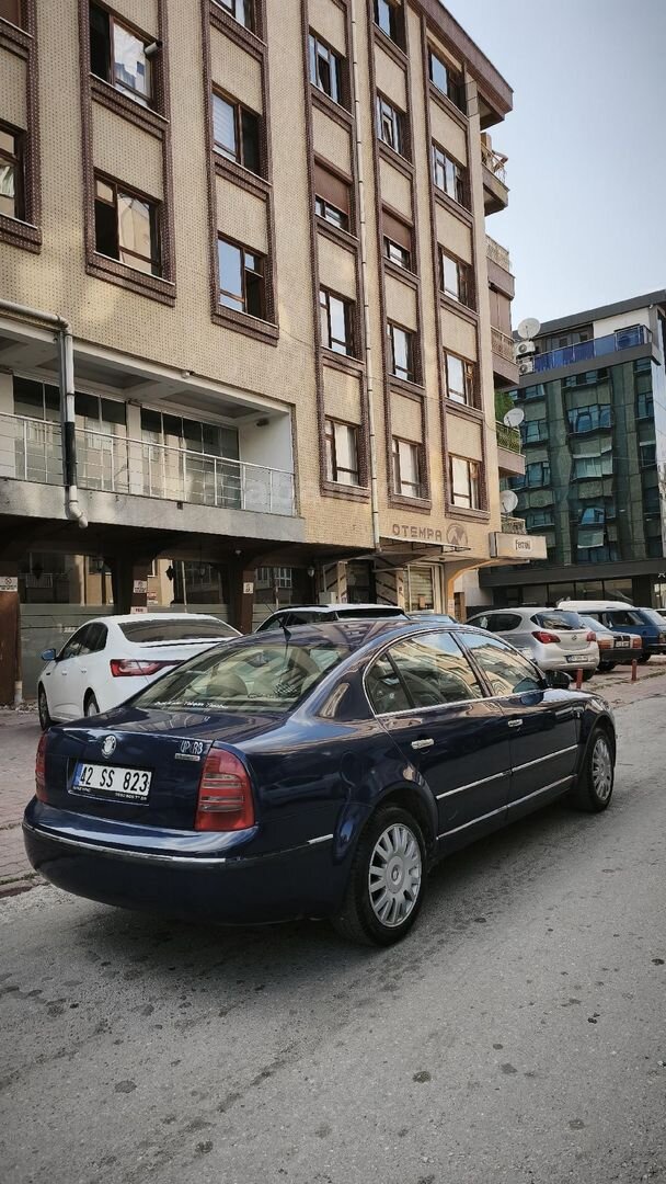Sahibinden Skoda SuperB 1.9 TDI Elegance 2004 Model Konya 390.000 km Lacivert 4