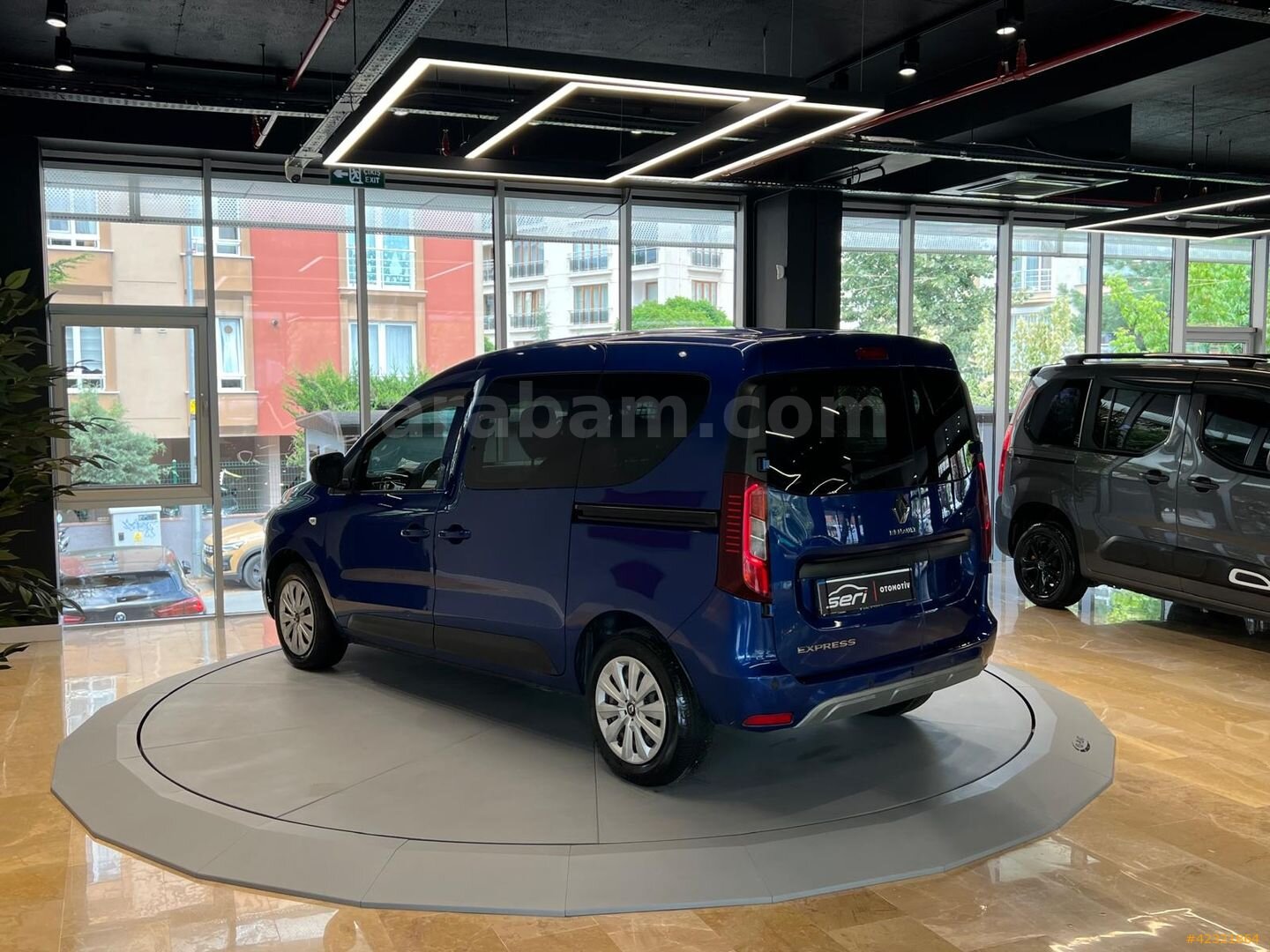 Galeriden Renault Express Combi 1.5 BlueDCI Joy 2021 Model İstanbul 164.000 km Mavi 6