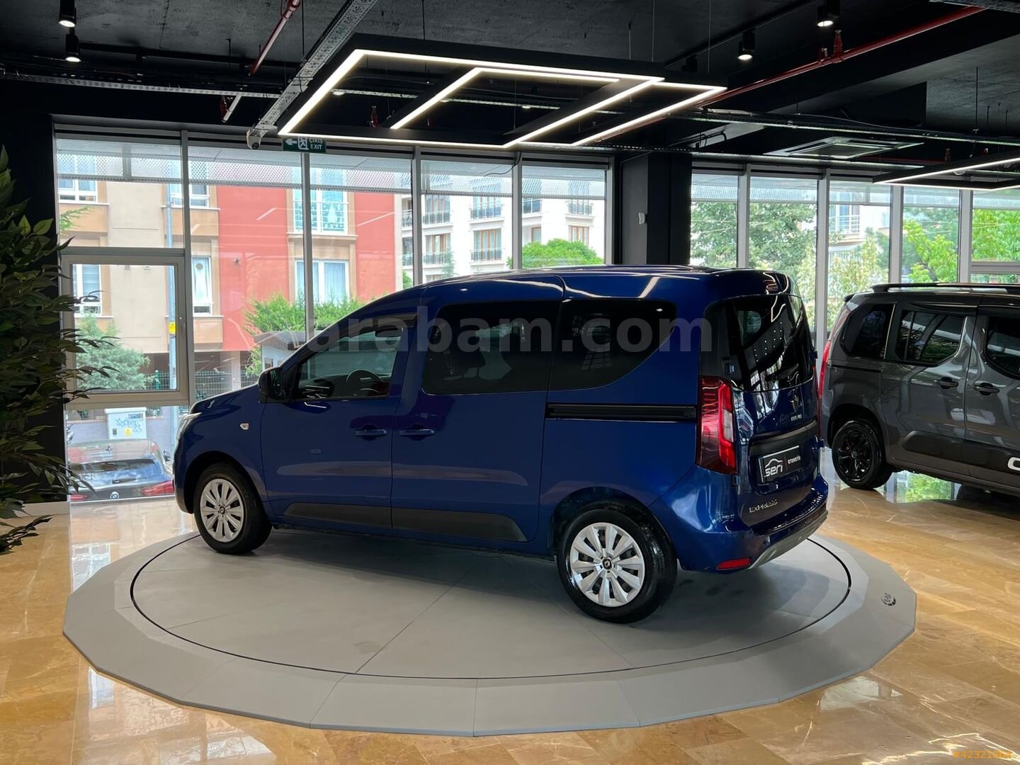 Galeriden Renault Express Combi 1.5 BlueDCI Joy 2021 Model İstanbul 164.000 km Mavi 5