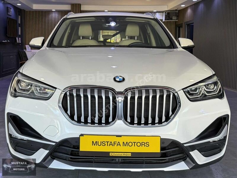 Galeriden BMW X1 16d sDrive X Line 2020 Model Antalya 164.000 km Beyaz