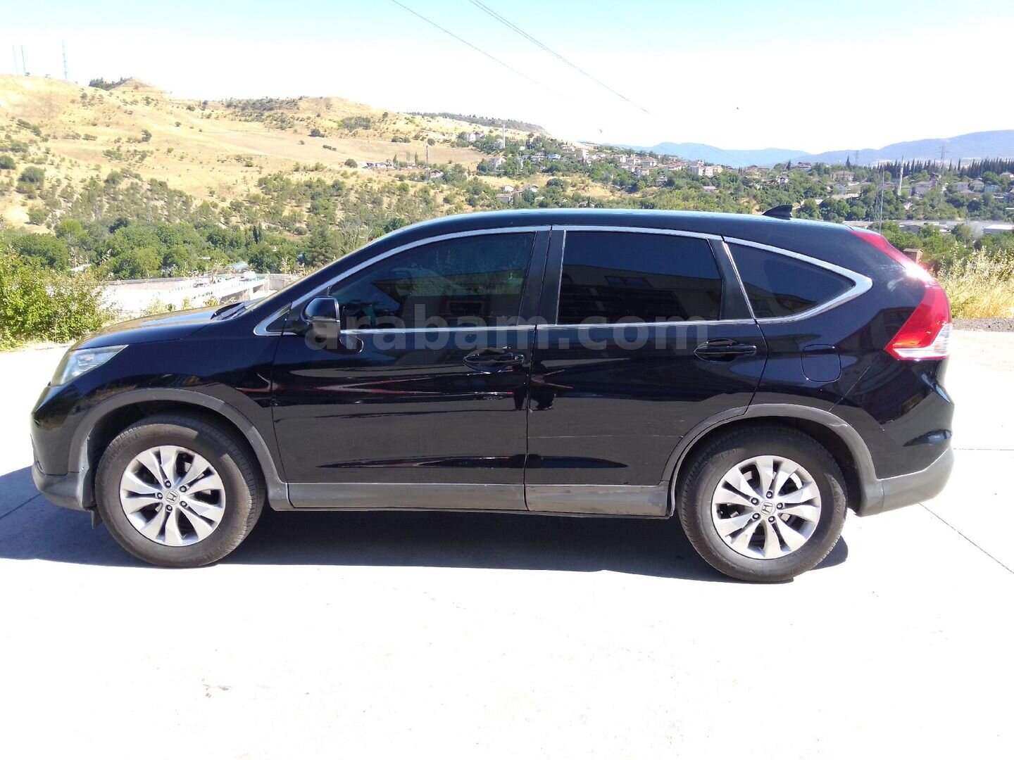 Sahibinden Honda CR-V 1.6 i-DTEC Premium 2014 Model Karabük 207.000 km Siyah 3