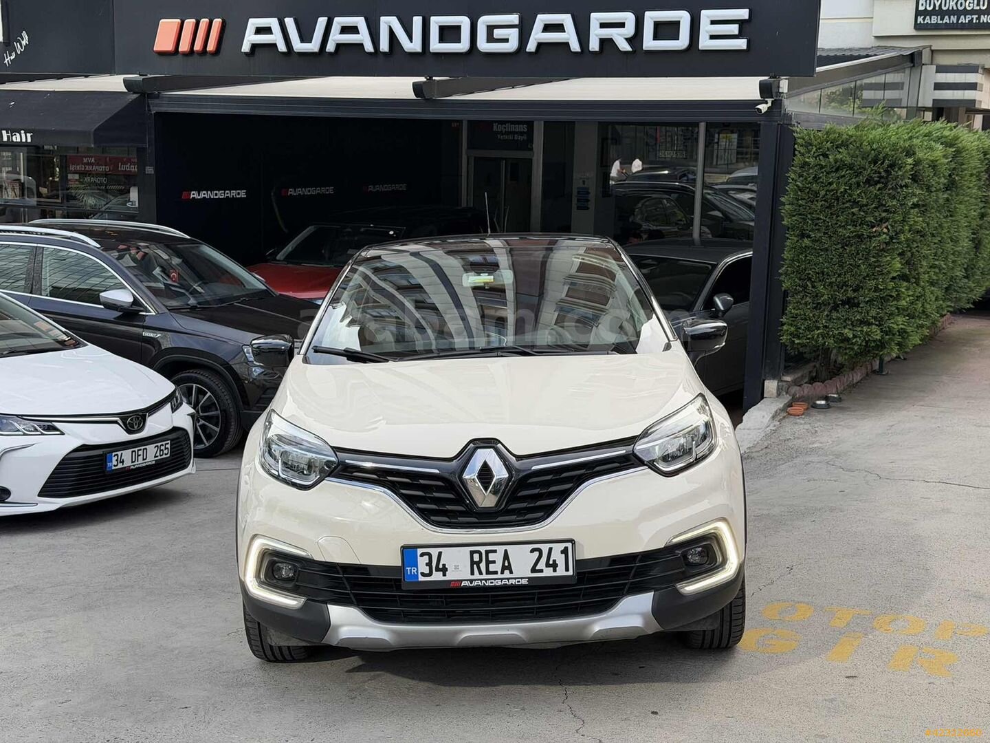 Galeriden Renault Captur 1.5 dCi Icon 2017 Model İstanbul 74.000 km Beyaz 2
