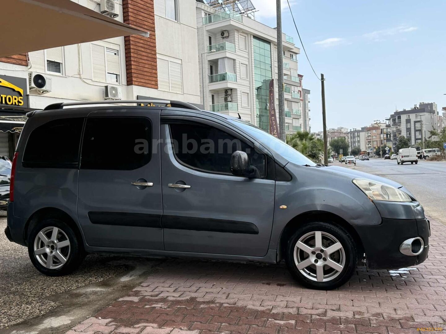 Galeriden Peugeot Partner 1.6 HDI Premium Pack 2009 Model Antalya 396.654 km Gri 5