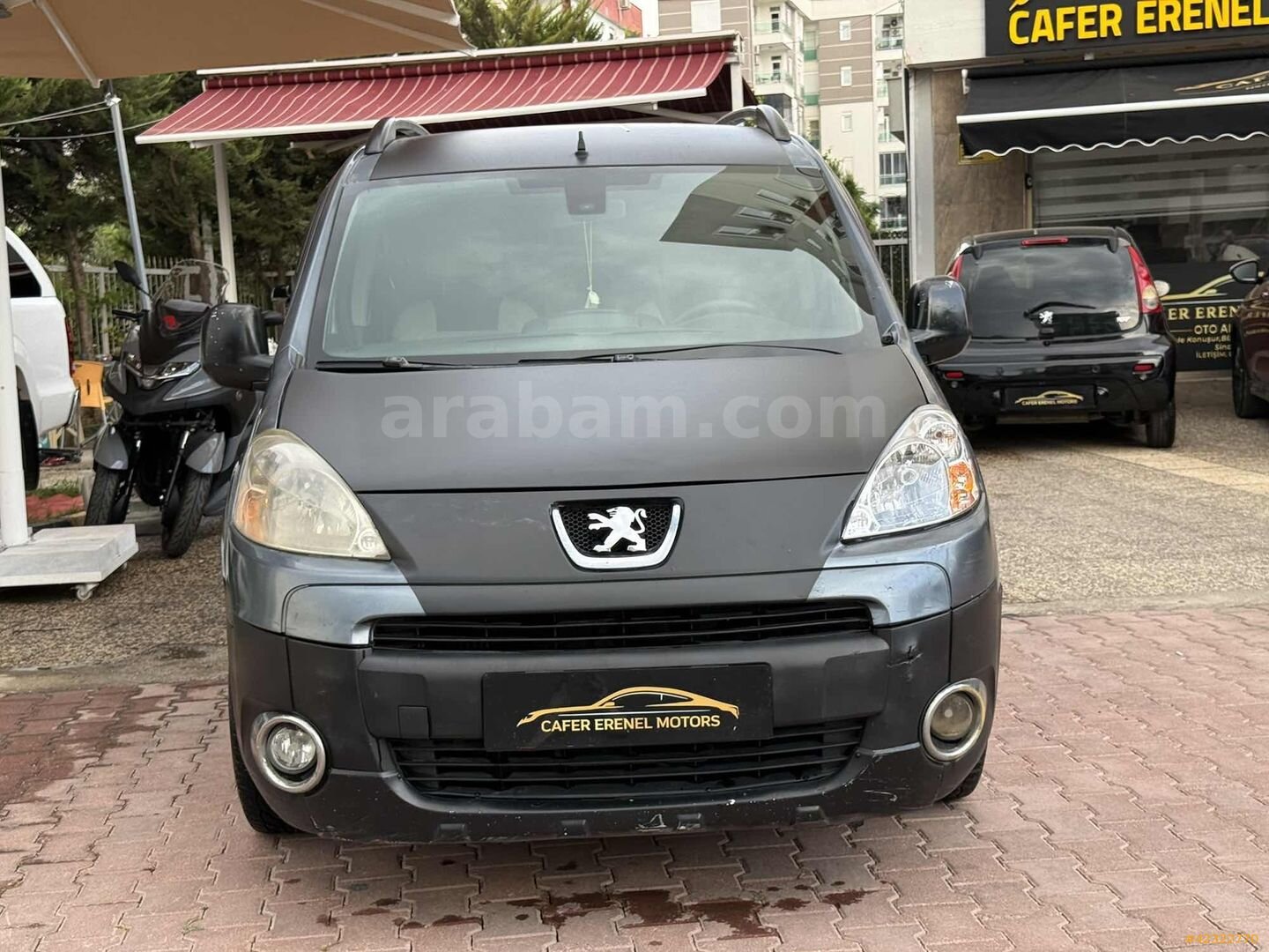Galeriden Peugeot Partner 1.6 HDI Premium Pack 2009 Model Antalya 396.654 km Gri 2