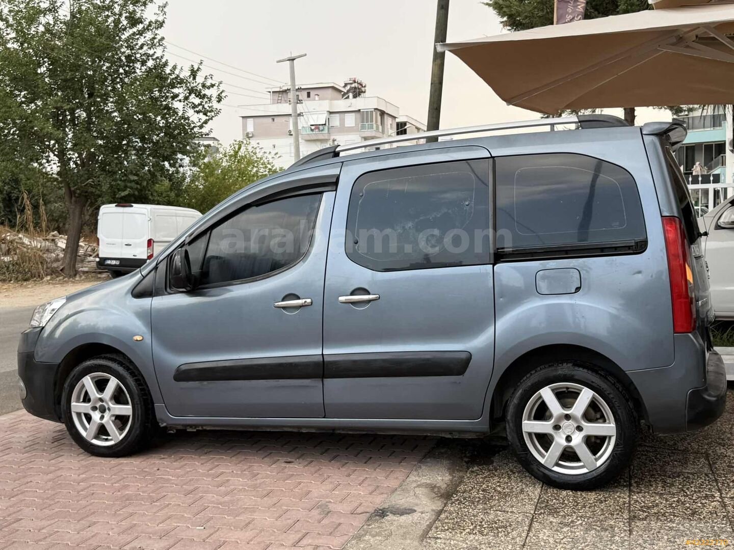 Galeriden Peugeot Partner 1.6 HDI Premium Pack 2009 Model Antalya 396.654 km Gri 6
