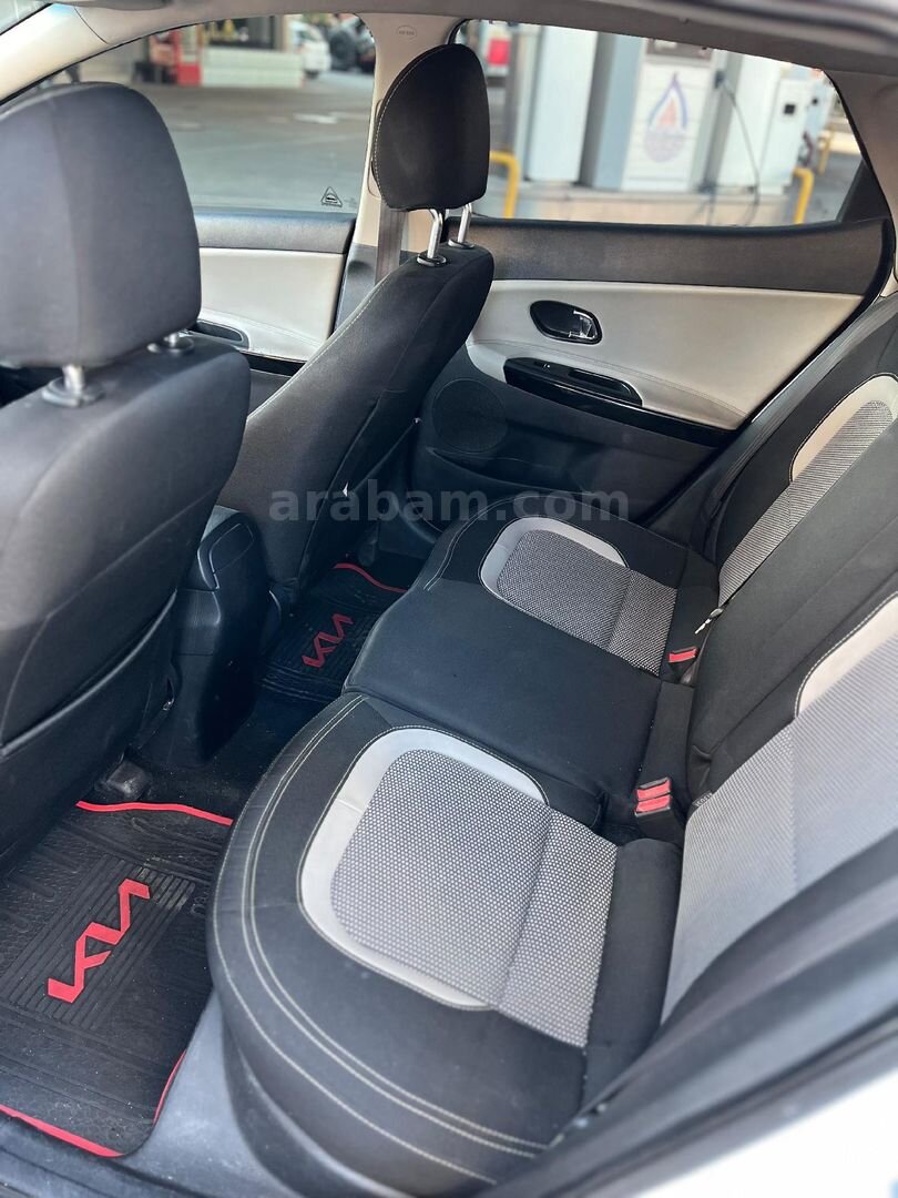 Sahibinden Kia Ceed 1.6 CRDi Concept Plus 2013 Model Batman 246.000 km Beyaz 5