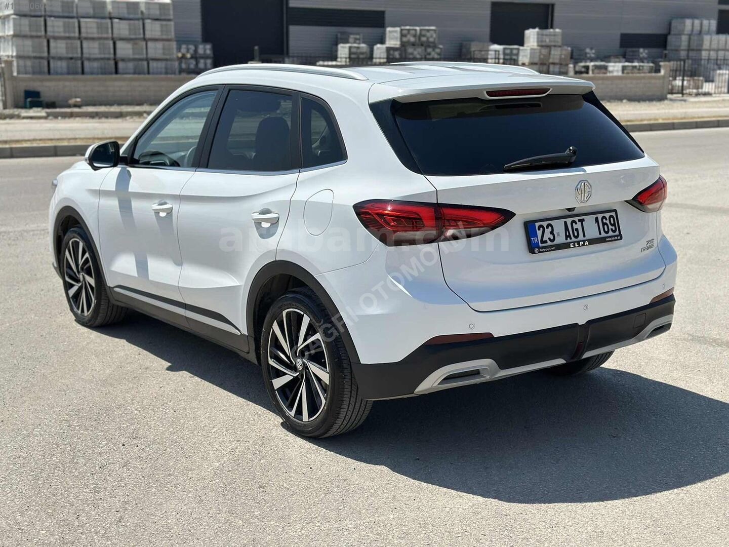 2025 MG ZS 1.5 HYBRİT+ LUXURY SIFIRDAN FARKSIZ CAM TAVANLI 6