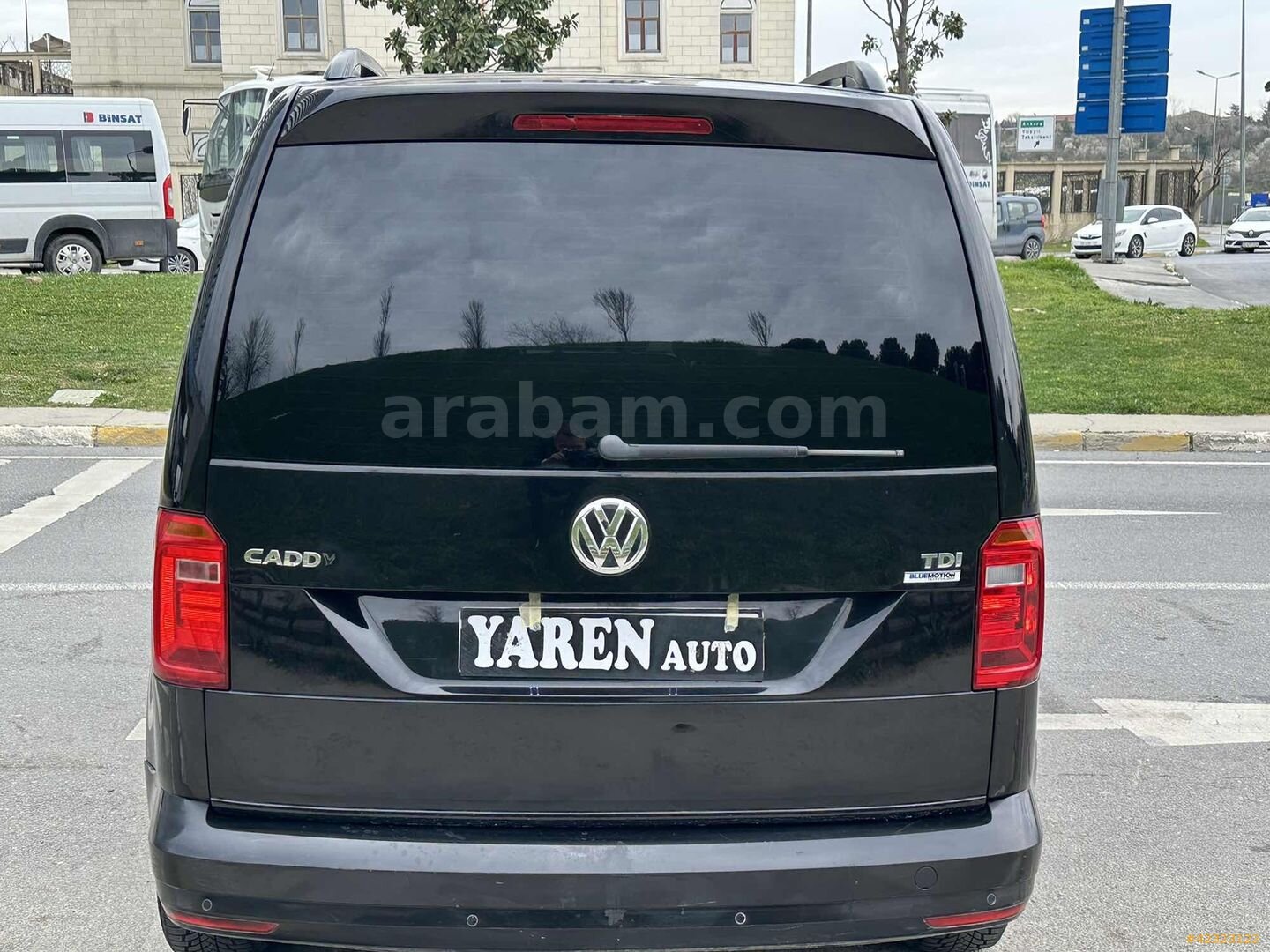 Galeriden Volkswagen Caddy 1.6 TDI Comfortline 2015 Model İstanbul 310.000 km Siyah 6