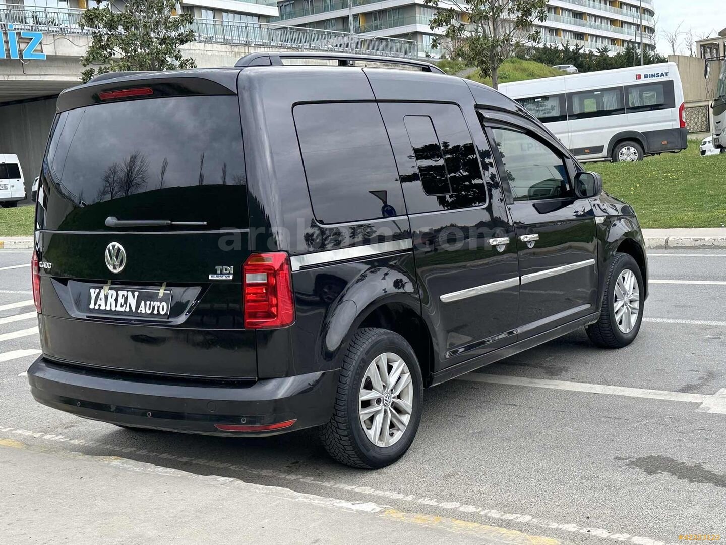 Galeriden Volkswagen Caddy 1.6 TDI Comfortline 2015 Model İstanbul 310.000 km Siyah 5