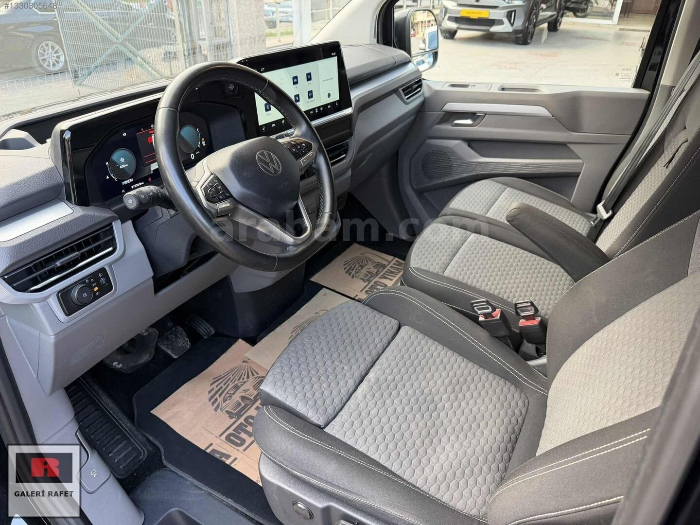 Galeriden Volkswagen Caravelle 2.0 TDI Life 2025 Model Kırklareli 97.000 km Siyah 5