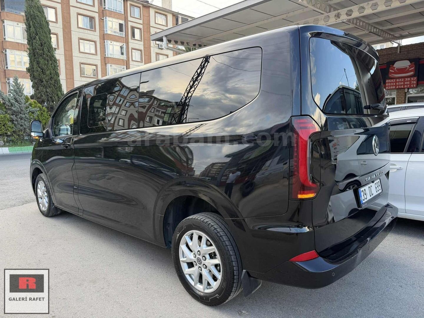 Galeriden Volkswagen Caravelle 2.0 TDI Life 2025 Model Kırklareli 97.000 km Siyah 3