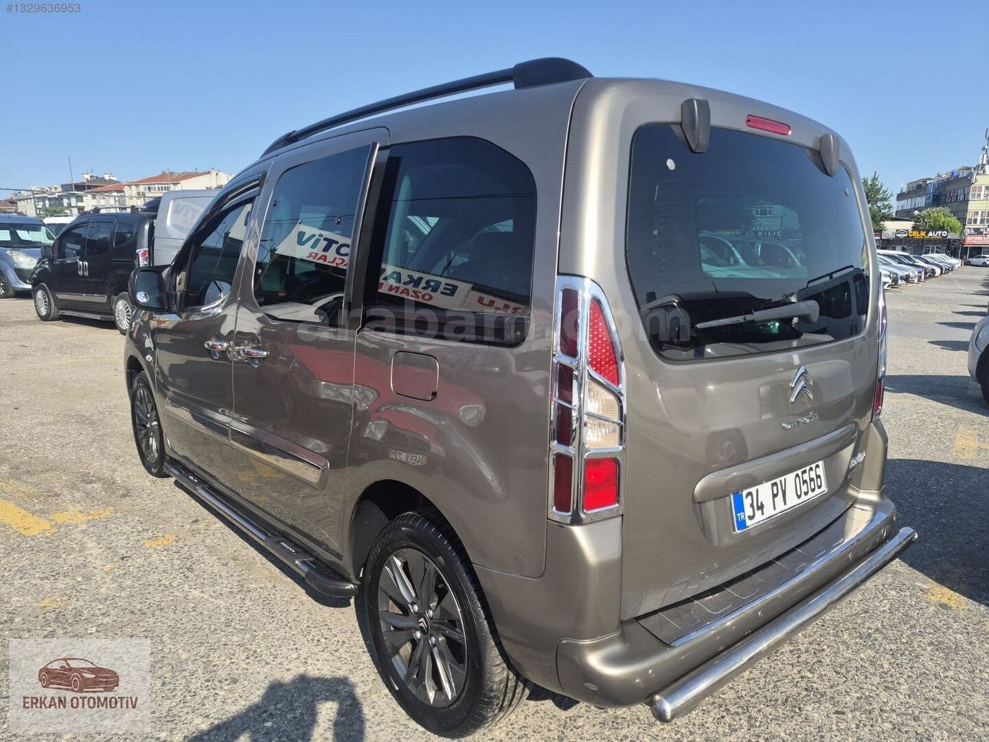 Galeriden Citroen Berlingo 1.6 HDi Combi SX 2017 Model İstanbul 150.000 km Füme 3