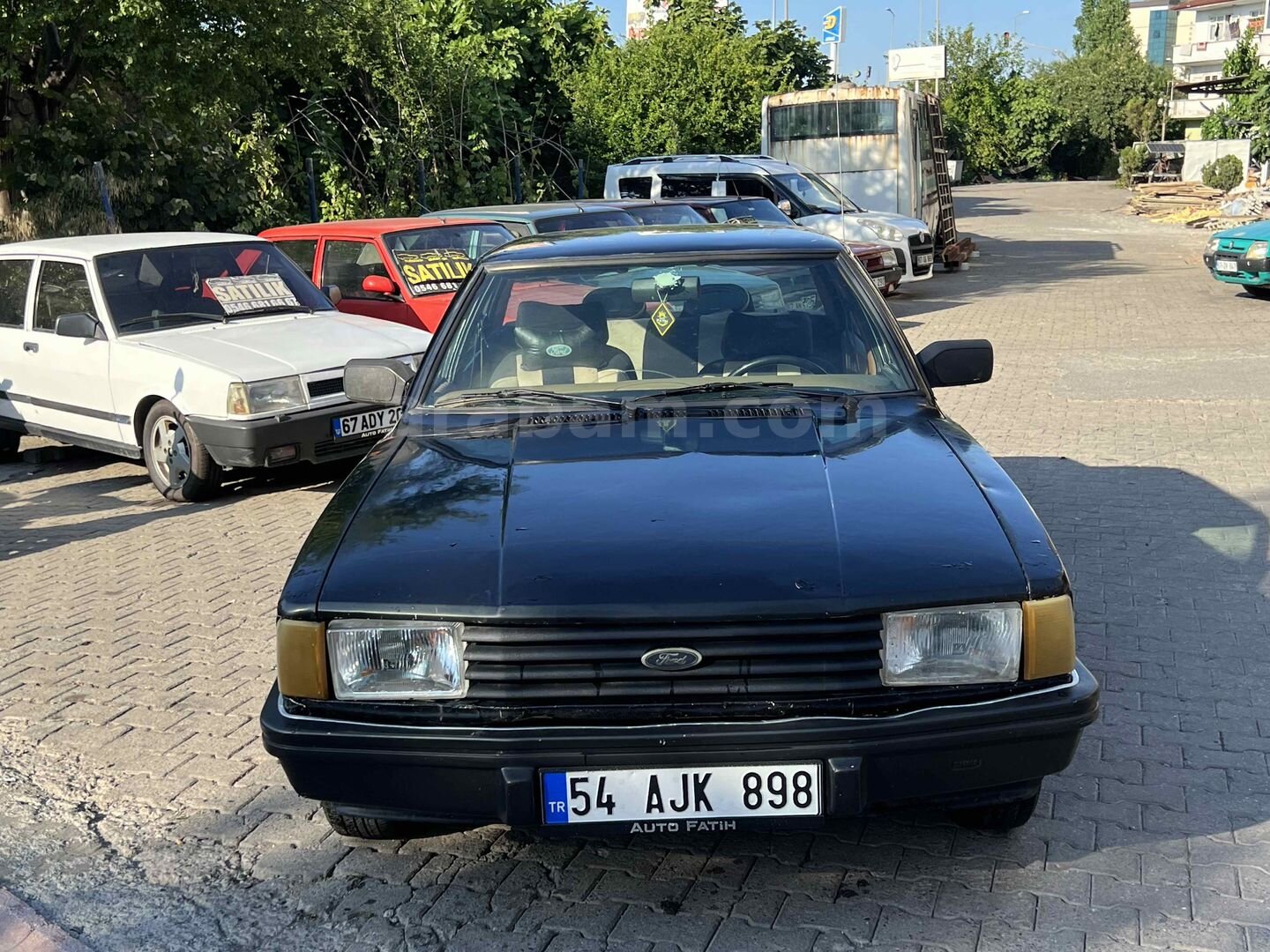 Galeriden Ford Taunus 1.6 S 1990 Model Zonguldak 300.000 km Siyah 3