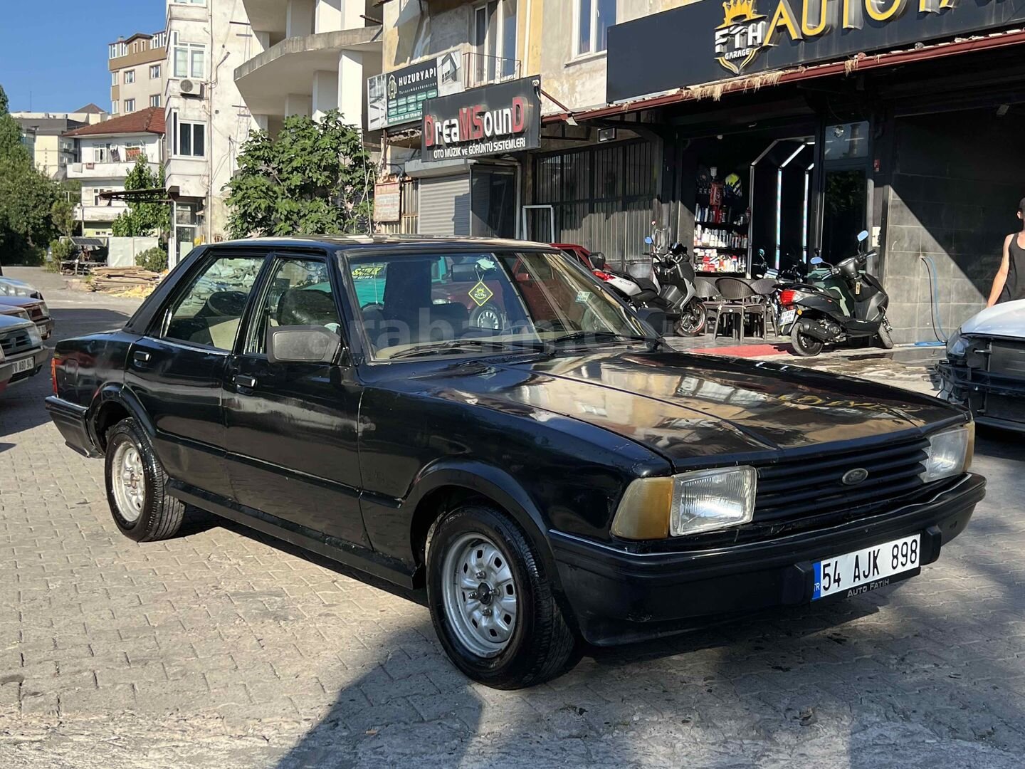 Galeriden Ford Taunus 1.6 S 1990 Model Zonguldak 300.000 km Siyah 1