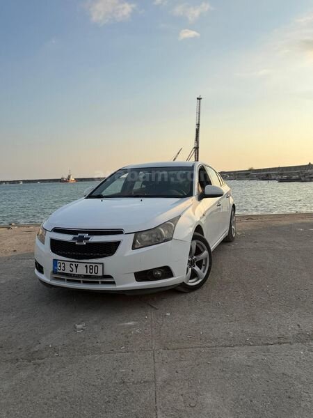 Sahibinden Chevrolet Cruze 1.6 LS 2010 Model Hatay 215.800 km Beyaz