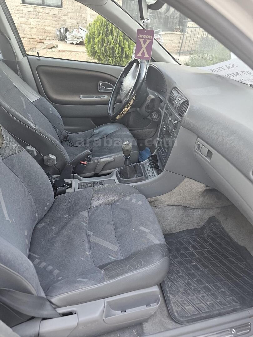 Sahibinden Volvo S40 2.0 1997 Model Kahramanmaraş 300.000 km Gri (Gümüş) 7