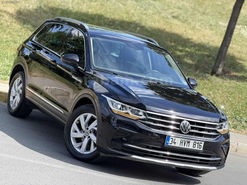 Galeriden Volkswagen Tiguan 1.5 TSI Elegance 2023 Model İstanbul 30.000 km Siyah