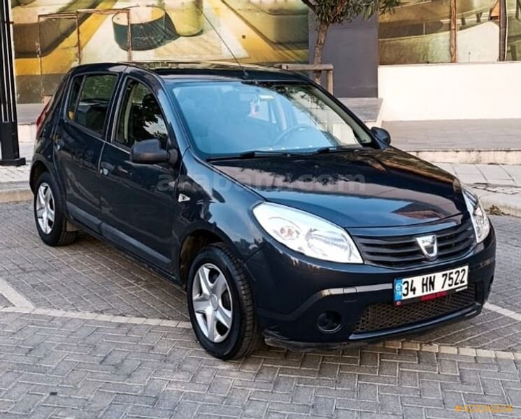 Galeriden Dacia Sandero 1.2 Ambiance 2012 Model İstanbul 165.000 km Füme