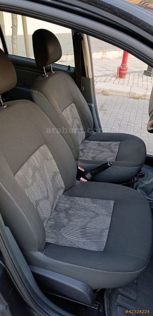 Galeriden Dacia Sandero 1.2 Ambiance 2012 Model İstanbul 165.000 km Füme 7