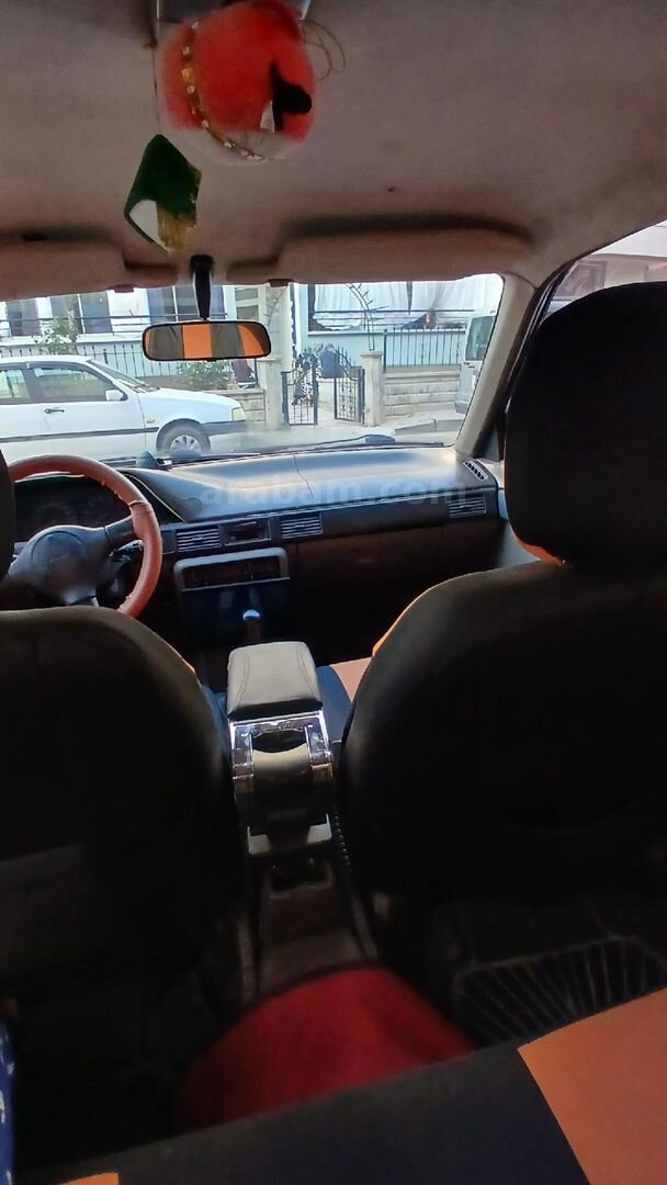 Sahibinden Mazda 323 1.5 Familia 1994 Model Ankara 350.000 km Bordo 3