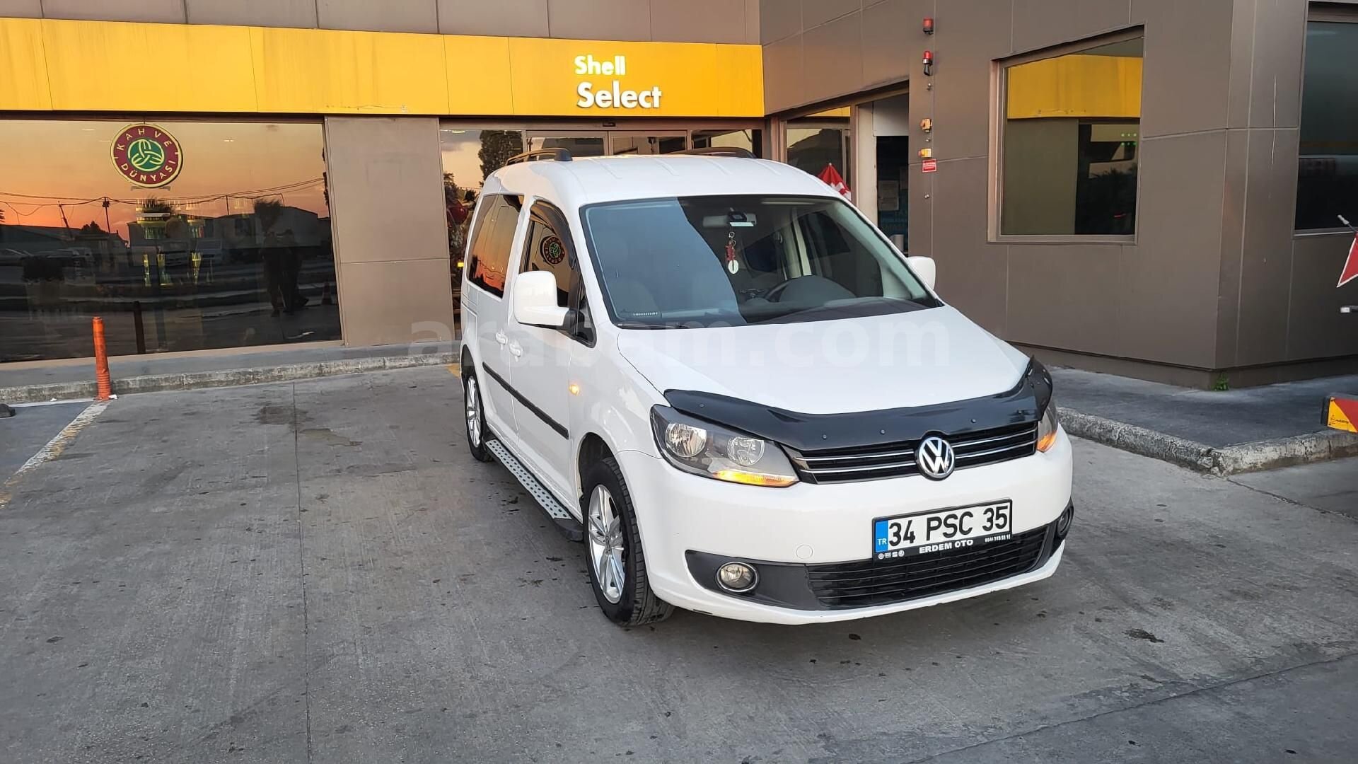 Sahibinden Volkswagen Caddy 1.6 TDI Comfortline 2013 Model İstanbul 175.500 km Beyaz 4