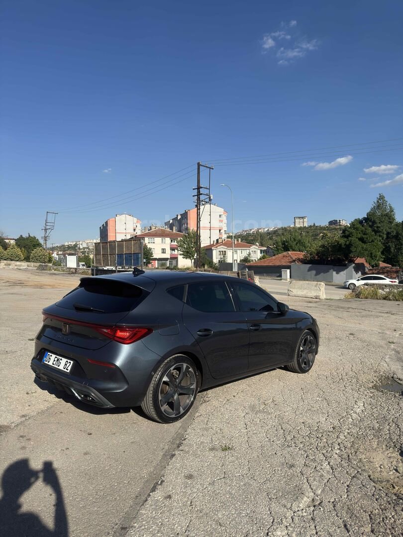 Sahibinden Cupra Leon 1.5 eTSI Standart 2023 Model Ankara 35.000 km Füme 5