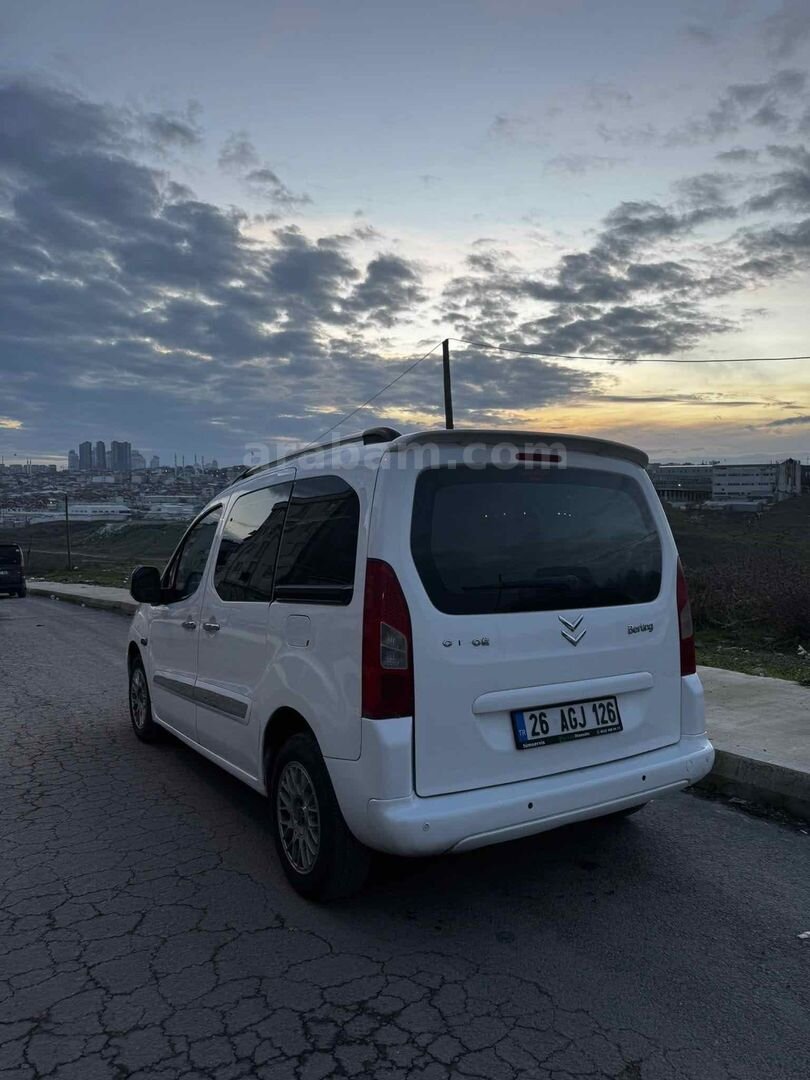 Sahibinden Citroen Berlingo 1.6 HDi Combi SX 2011 Model İstanbul 320.000 km Beyaz 7