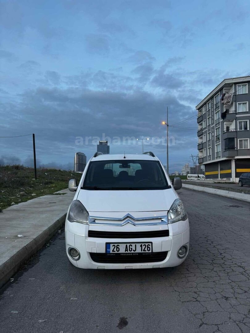 Sahibinden Citroen Berlingo 1.6 HDi Combi SX 2011 Model İstanbul 320.000 km Beyaz 1