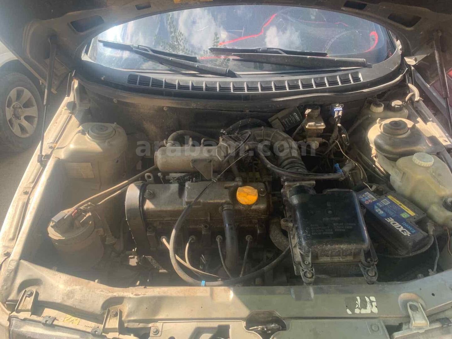 Galeriden Lada Vega 1.5 1999 Model Erzurum 300.000 km Gri (metalik) 4