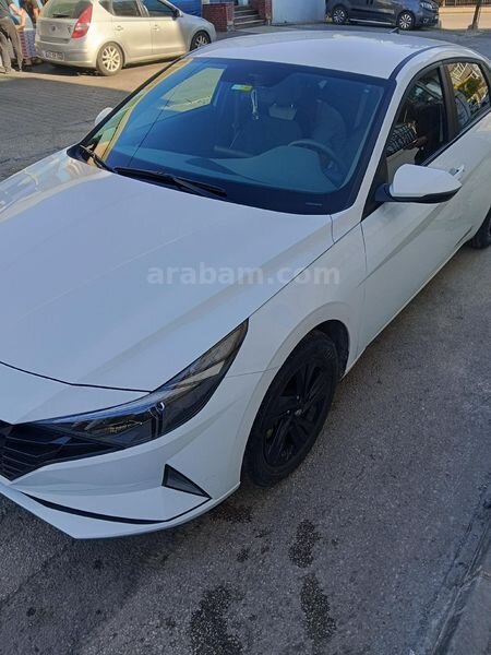 Sahibinden Hyundai Elantra 1.6 MPI Smart 2021 Model Kocaeli 47.000 km Beyaz