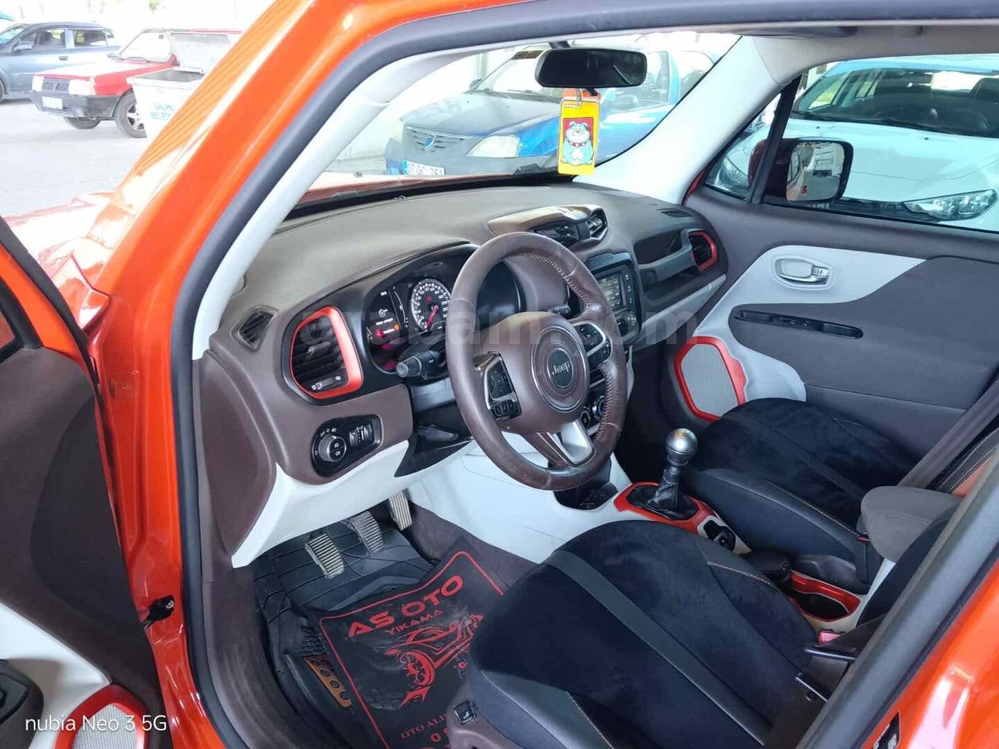 Sahibinden Jeep Renegade 1.4 MultiAir Longitude 2015 Model Manisa 156.500 km Turuncu 7