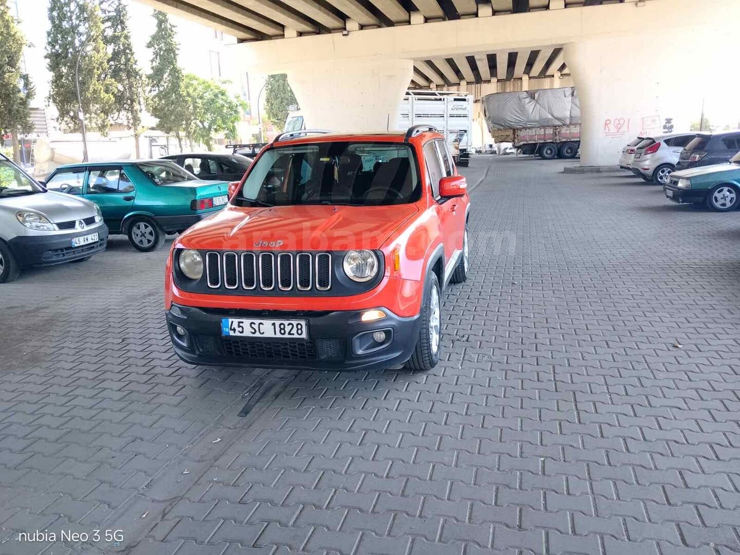 Sahibinden Jeep Renegade 1.4 MultiAir Longitude 2015 Model Manisa 156.500 km Turuncu 5