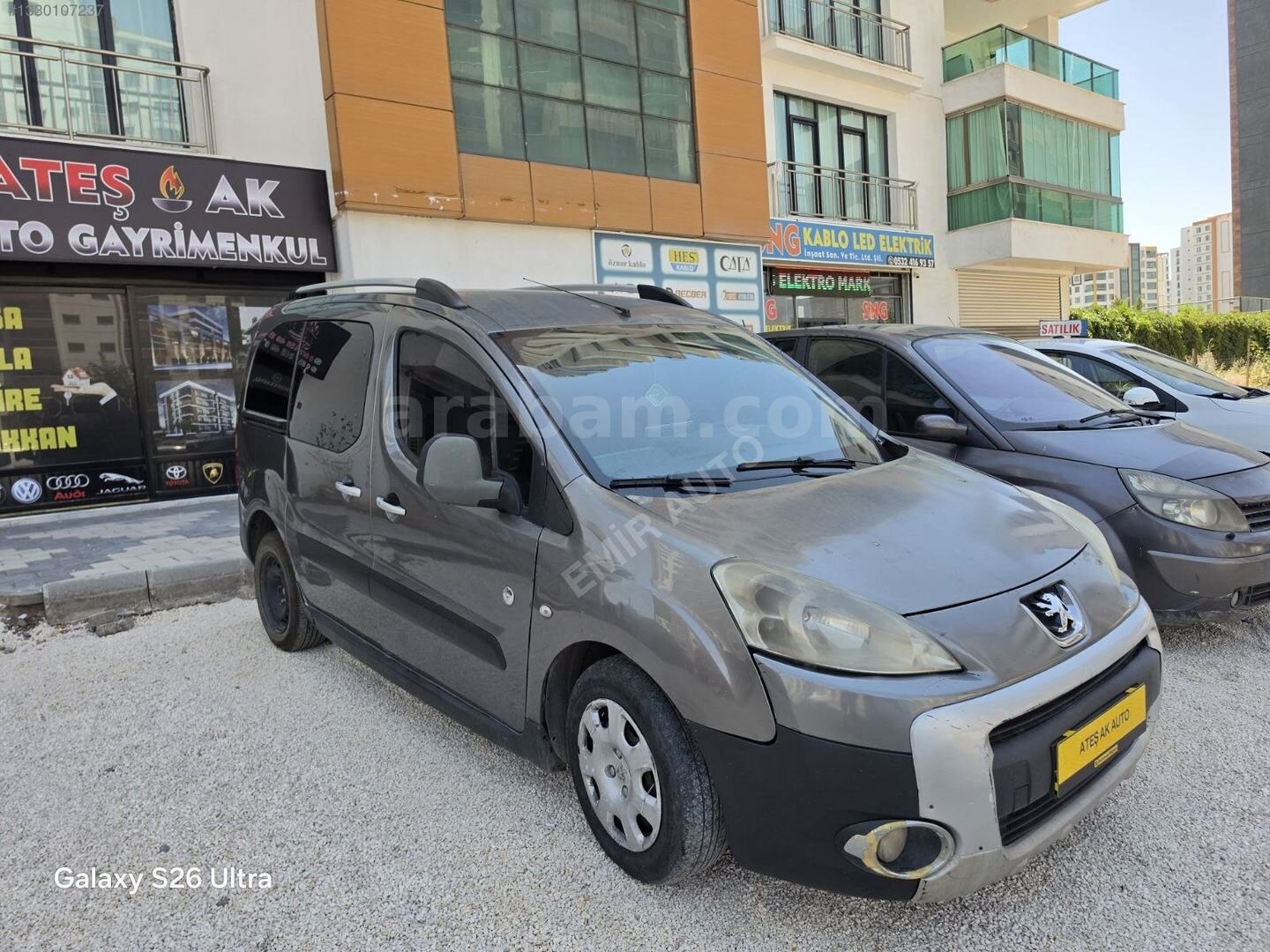 Galeriden Peugeot Partner 1.6 HDI Comfort 2012 Model Diyarbakır 299.000 km Füme 3
