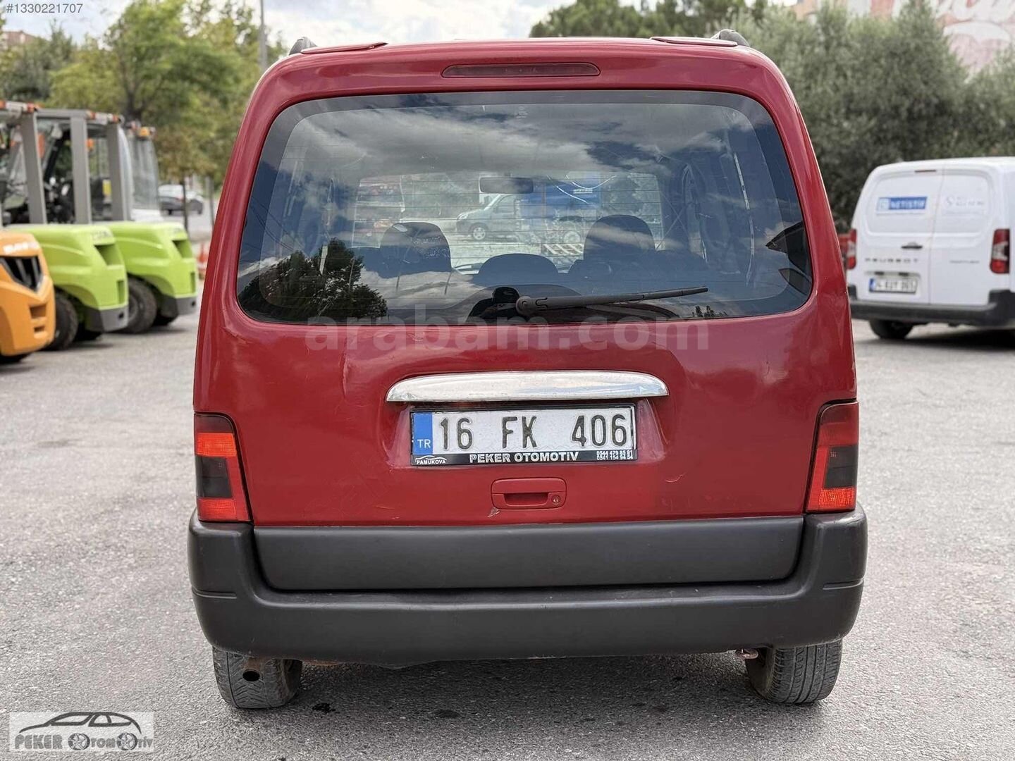 Galeriden Peugeot Partner 1.9 D 2005 Model Sakarya 333.000 km Kırmızı 6