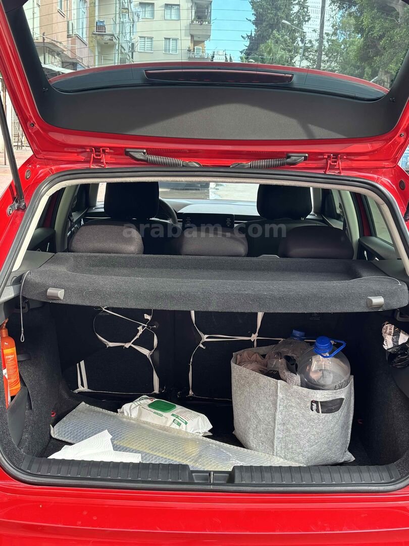 Sahibinden Skoda Kamiq 1.6 TDI Premium 2020 Model Mersin 172.000 km Kırmızı 3
