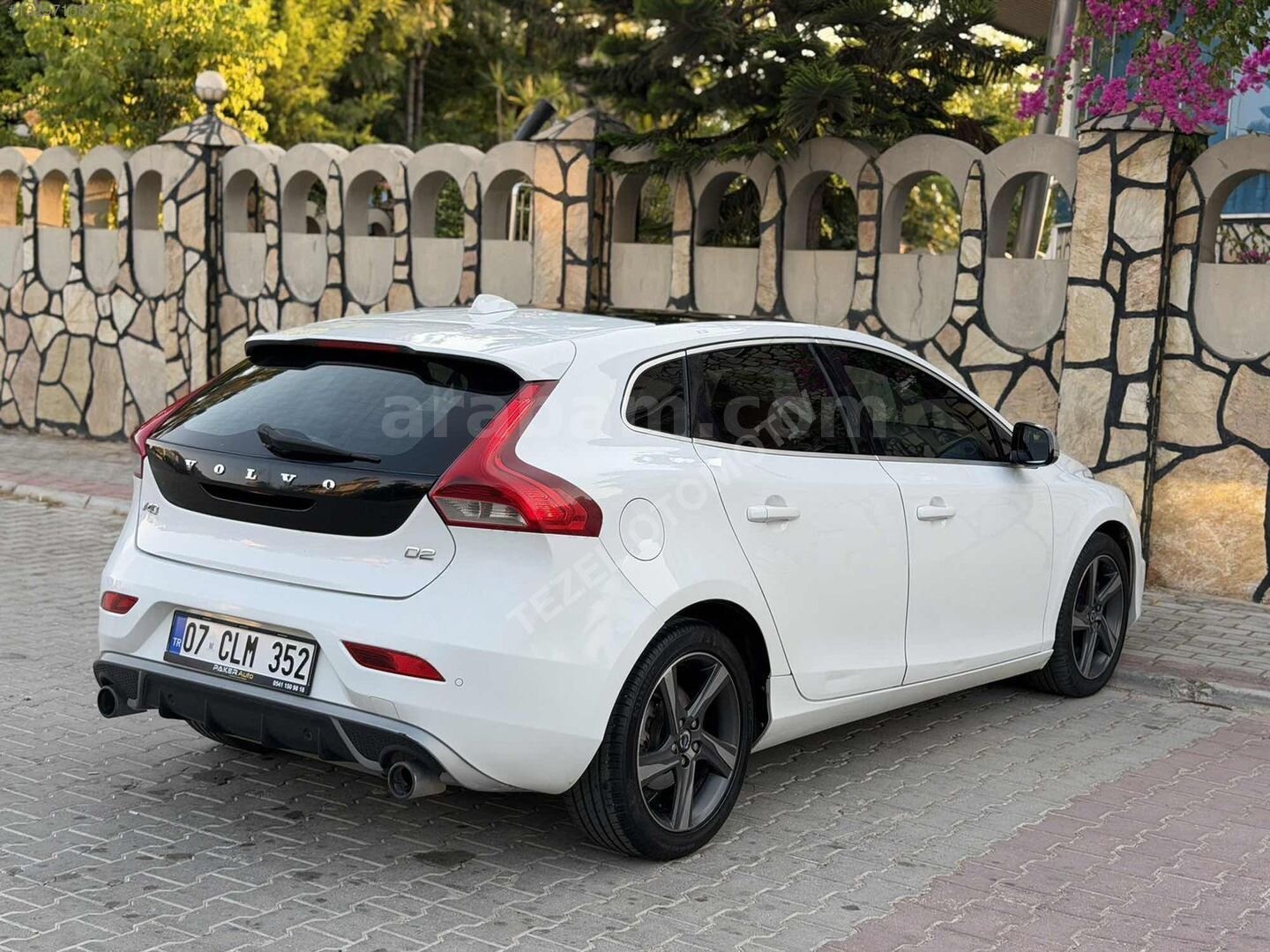 Galeriden Volvo V40 1.6 D R-Design 2014 Model Antalya 197.800 km Beyaz 7
