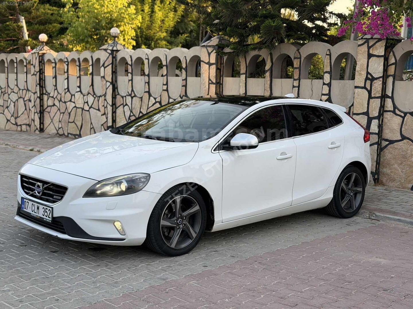 Galeriden Volvo V40 1.6 D R-Design 2014 Model Antalya 197.800 km Beyaz 4