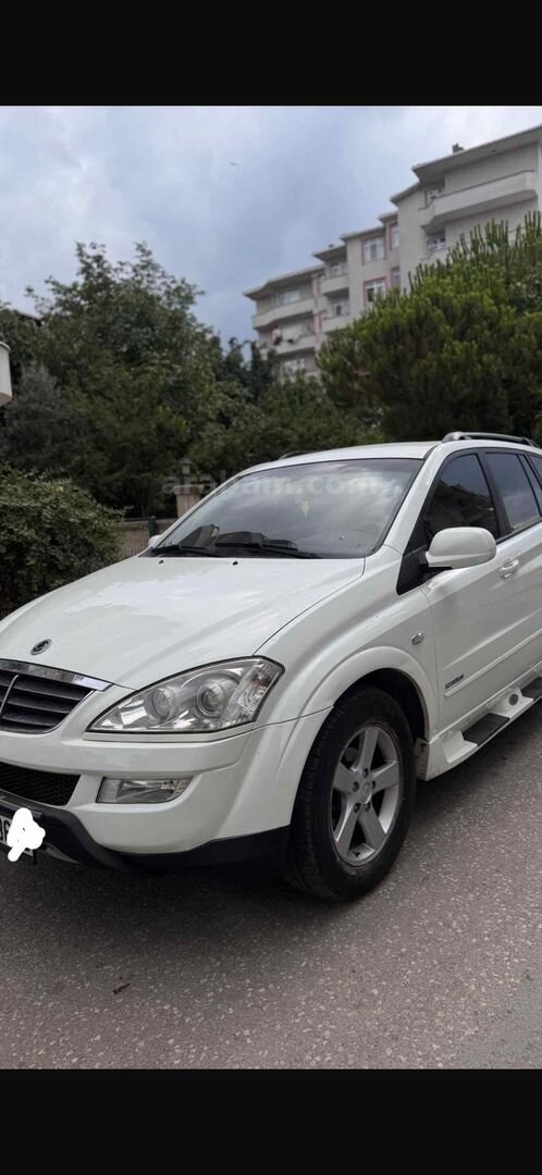 Sahibinden KGM SsangYong Kyron 2.0 L XDI Limited 4x4 2010 Model Kocaeli 206.000 km Beyaz 1